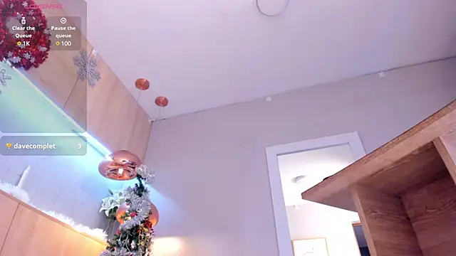 bonie lov online show from December 13, 11:06 pm