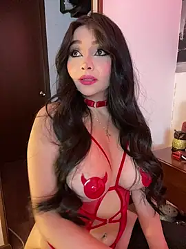 KateLatorre online show from February 28, 10:50 pm