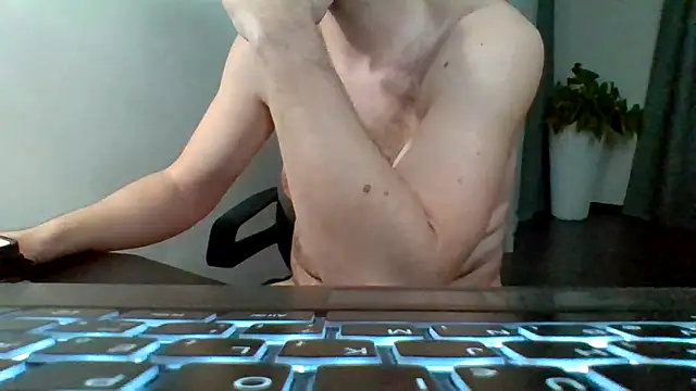 Horney boy86 online show from March 3, 10:52 pm