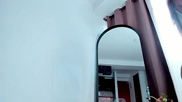 Snapshot of HannaMoom chatting on January 17, 9:17 pm HannaMoom online show from January 17, 9:17 pm