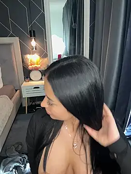 EmyLaveau online show from March 13, 1:07 pm