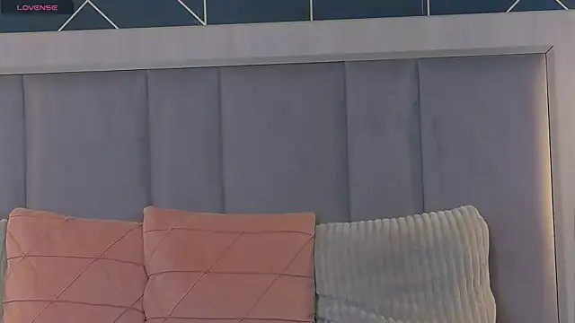 EmyLaveau online show from November 11, 6:24 am