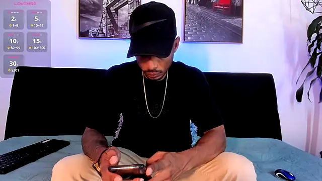 Sweet Alessandre online show from January 31, 7:40 pm