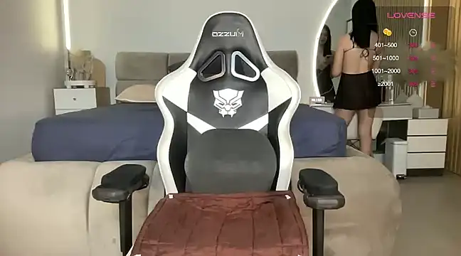 Rogueblaze online show from March 15, 12:36 am