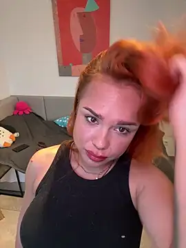 Snapshot of PennyPrincess chatting on November 28, 1:47 pm PennyPrincess online show from November 28, 1:47 pm