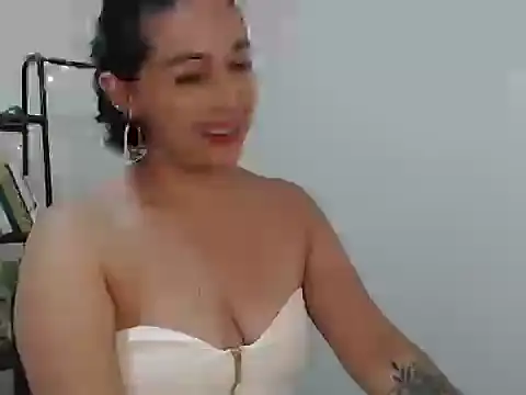 camii 7 online show from February 14, 9:32 pm