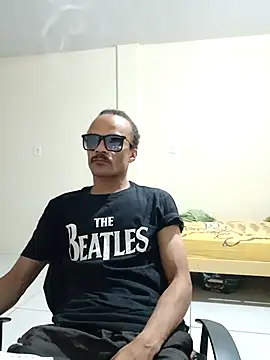 JamesQuaresma online show from January 18, 3:53 am