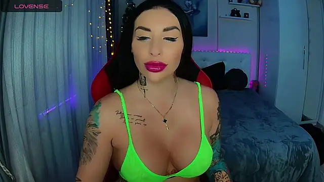 Snapshot of cokeyspeed69 chatting on December 17, 10:12 am cokeyspeed69 online show from December 17, 10:12 am