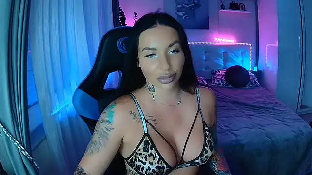 Snapshot of cokeyspeed69 chatting on September 15, 10:26 am cokeyspeed69 online show from September 15, 10:26 am