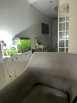 remirann  online show from February 26, 5:28 pm