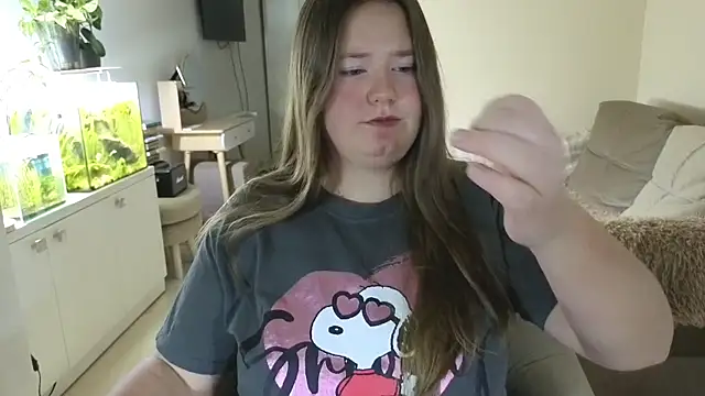 remirann  online show from November 18, 5:23 am