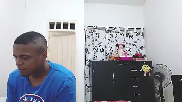 Snapshot of hot_and_naughty_latin chatting on January 31, 10:20 am hot and naughty latin online show from January 31, 10:20 am