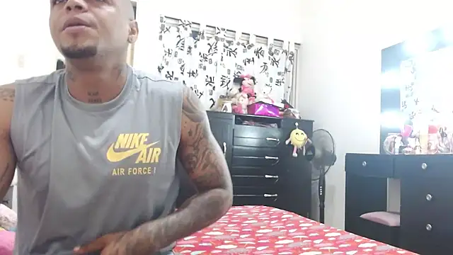 Snapshot of hot_and_naughty_latin chatting on March 13, 10:57 am hot and naughty latin online show from March 13, 10:57 am