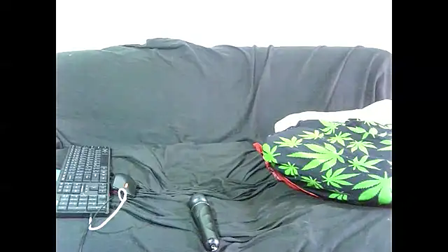 Snapshot of MissParis26 chatting on January 25, 11:55 am MissParis26 online show from January 25, 11:55 am