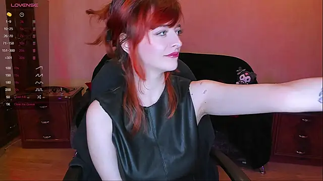 Mary Yolo online show from December 7, 7:38 am