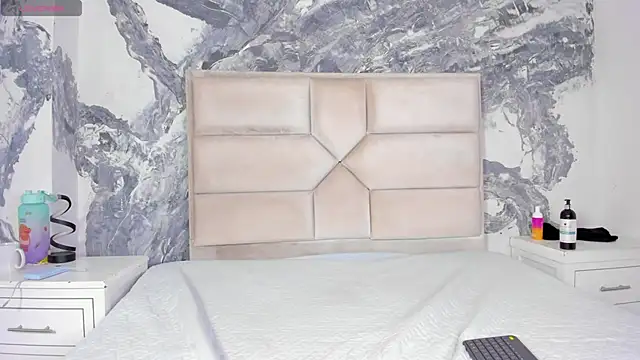 Rianamanson online show from October 8, 11:24 pm