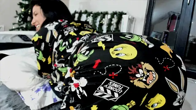 curvyana69 online show from December 29, 7:53 pm