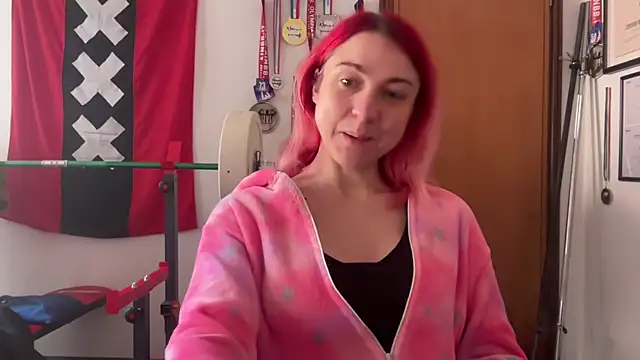 Snapshot of Nikky_Divine chatting on January 10, 9:34 am Nikky Divine online show from January 10, 9:34 am