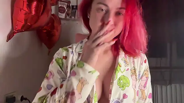 Snapshot of Nikky_Divine chatting on March 20, 8:19 pm Nikky Divine online show from March 20, 8:19 pm