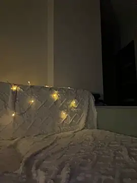 Snapshot of Chel_sea_ chatting on March 20, 1:24 am Chel sea online show from March 20, 1:24 am