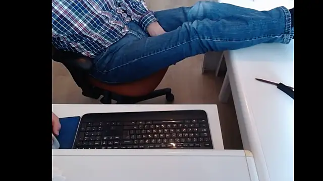 Snapshot of dutchpornking chatting on February 14, 2:02 pm dutchpornking online show from February 14, 2:02 pm