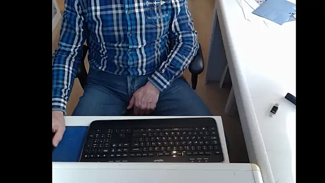 Snapshot of dutchpornking chatting on March 8, 11:16 am dutchpornking online show from March 8, 11:16 am