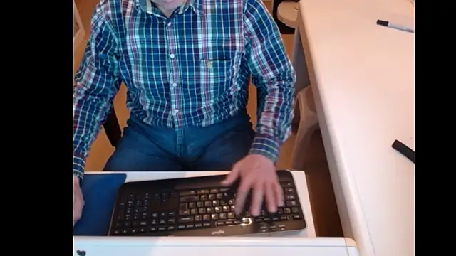 Snapshot of dutchpornking chatting on March 13, 5:28 pm dutchpornking online show from March 13, 5:28 pm