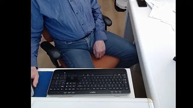 Snapshot of dutchpornking chatting on March 18, 3:21 pm dutchpornking online show from March 18, 3:21 pm