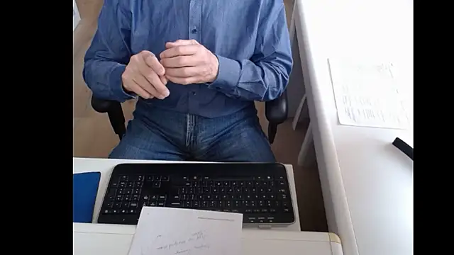 Snapshot of dutchpornking chatting on March 21, 7:55 am dutchpornking online show from March 21, 7:55 am