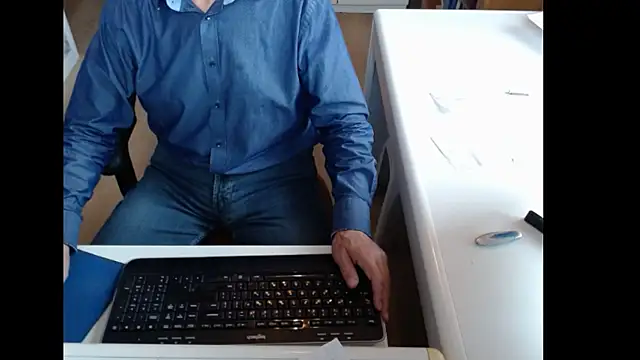 Snapshot of dutchpornking chatting on September 18, 6:48 am dutchpornking online show from September 18, 6:48 am