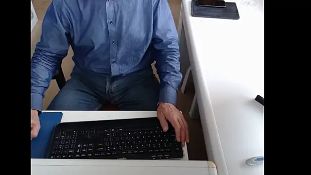 Snapshot of dutchpornking chatting on September 22, 7:10 am dutchpornking online show from September 22, 7:10 am