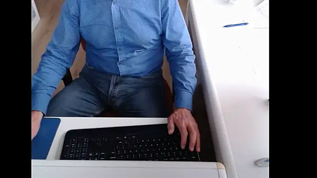 Snapshot of dutchpornking chatting on September 27, 7:13 am dutchpornking online show from September 27, 7:13 am