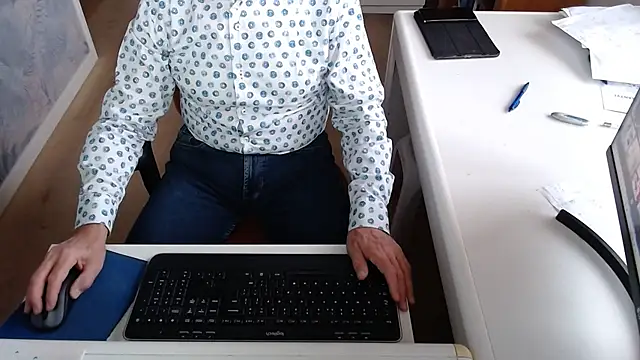 Snapshot of dutchpornking chatting on October 10, 6:45 am dutchpornking online show from October 10, 6:45 am