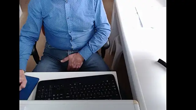 Snapshot of dutchpornking chatting on November 1, 9:11 am dutchpornking online show from November 1, 9:11 am