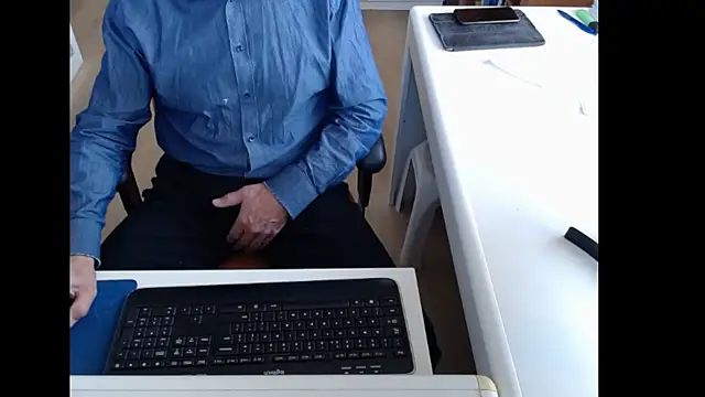 Snapshot of dutchpornking chatting on November 7, 8:36 am dutchpornking online show from November 7, 8:36 am