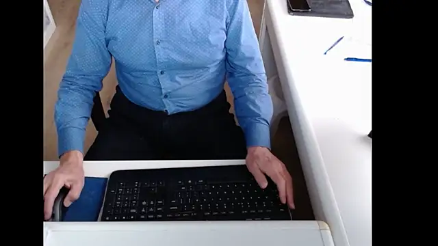 Snapshot of dutchpornking chatting on November 10, 7:40 am dutchpornking online show from November 10, 7:40 am