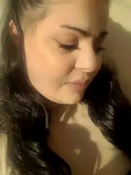 Snapshot of BustyMadison chatting on January 7, 7:20 am BustyMadison online show from January 7, 7:20 am