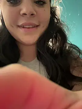 Snapshot of BustyMadison chatting on January 11, 8:43 am BustyMadison online show from January 11, 8:43 am