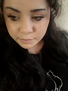 Snapshot of BustyMadison chatting on January 22, 6:31 am BustyMadison online show from January 22, 6:31 am