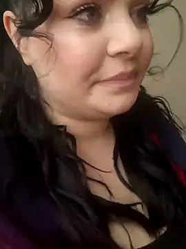 Snapshot of BustyMadison chatting on February 5, 9:46 am BustyMadison online show from February 5, 9:46 am