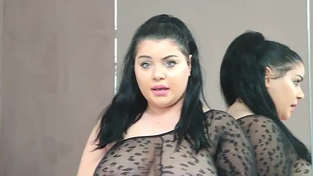 Snapshot of BustyMadison chatting on March 20, 12:32 pm BustyMadison online show from March 20, 12:32 pm