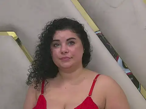 Snapshot of BustyMadison chatting on September 19, 5:42 am BustyMadison online show from September 19, 5:42 am