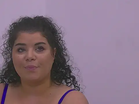 Snapshot of BustyMadison chatting on November 3, 2:07 pm BustyMadison online show from November 3, 2:07 pm