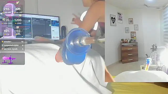 sofi velez online show from November 4, 5:34 pm