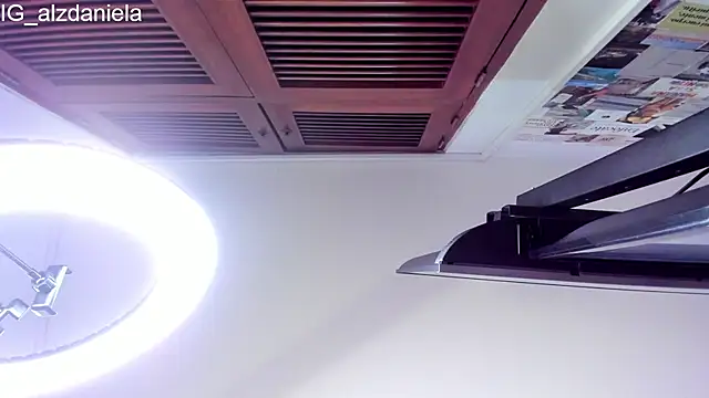 Kaitlyn Brwon online show from September 20, 6:25 am