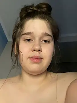 HornyGirlH online show from December 22, 12:50 am