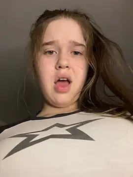 HornyGirlH online show from January 25, 10:50 pm