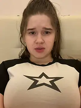 HornyGirlH online show from February 10, 3:46 am