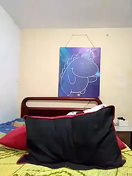 Snapshot of iamemmablake chatting on December 7, 8:49 pm iamemmablake online show from December 7, 8:49 pm