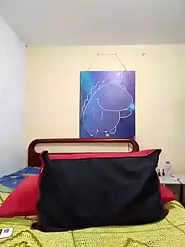 Snapshot of iamemmablake chatting on February 23, 1:21 pm iamemmablake online show from February 23, 1:21 pm